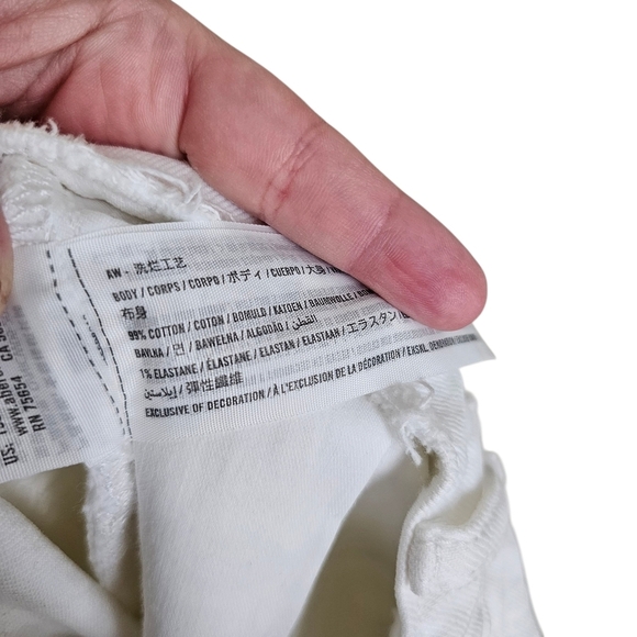 Abercrombie & Fitch White Ultra High Rise 90s Straight Distressed Jeans Size 8 - Picture 4 of 6